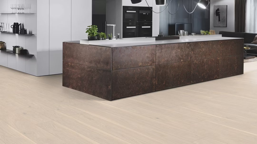 Eiche Landhausdiele Polar Weitzer WP2245 – gebürstet & lackiert | 13 x 193 x 2245 mm