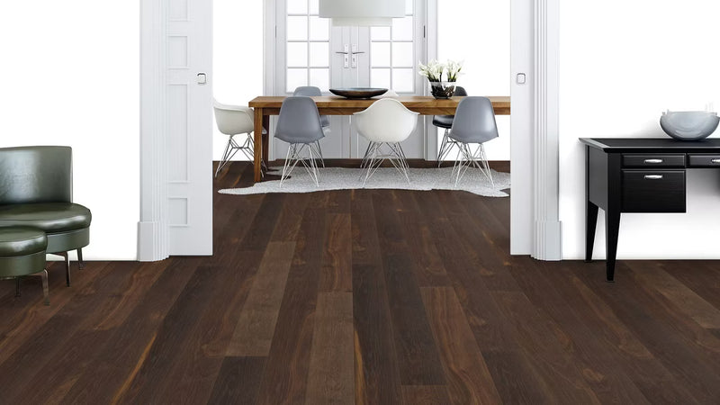 Weitzer-Diele 2245, 13mm stark, Eiche kerngeräuchert, lebhaft, gefast, gebürstet, lackiert