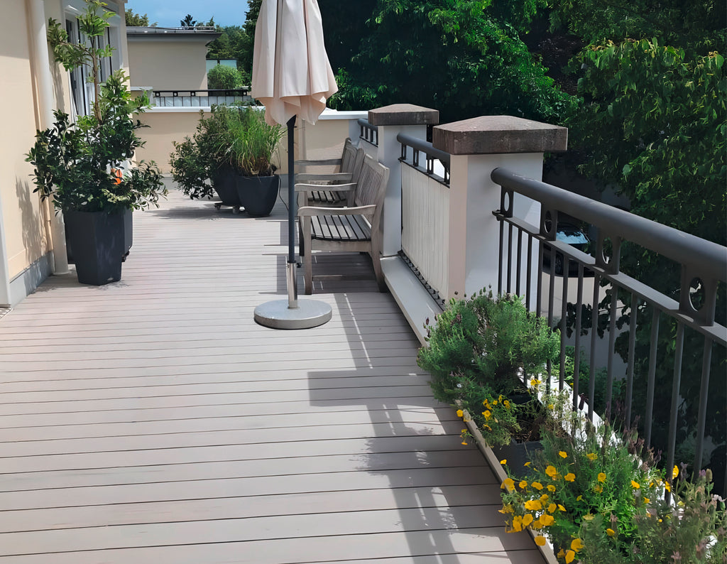 Vivadeck® WPC Terrassendiele Woodgrain massiv